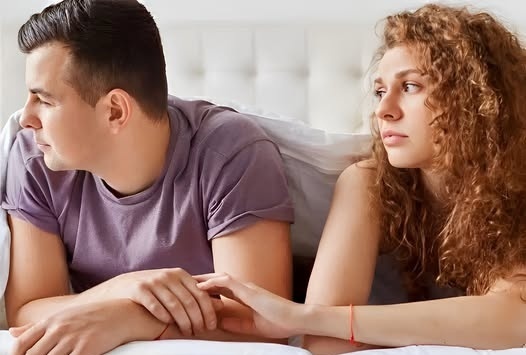 «Η πρώην σύζυγός μου με απάτησε και τώρα δείχνει να θέλει να επιστρέψει – Τι θα κάνατε στη θέση μου;»
