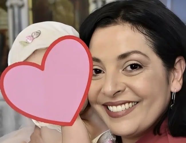 10 Ελληνίδες celebrities που έγιναν μητέρες μετά τα 40 και απέδειξαν ότι η ηλικία είναι απλώς ένας αριθμός