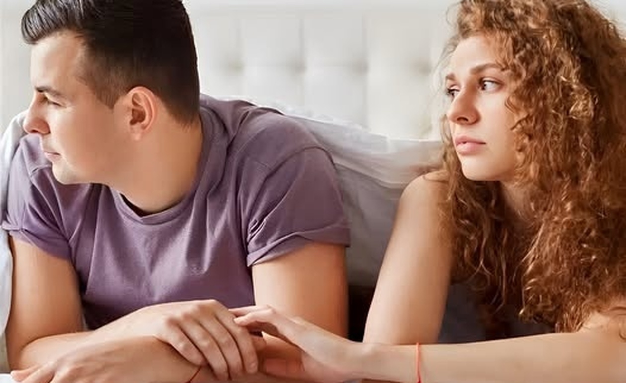 «Η πρώην σύζυγός μου με απάτησε και τώρα δείχνει να θέλει να επιστρέψει – Τι θα κάνατε στη θέση μου;»