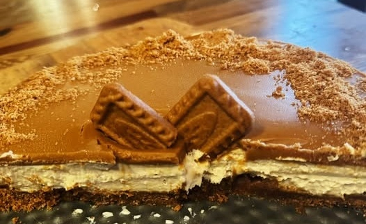 Lotus Cheesecake Ψυγείου: Το απόλυτο γλυκό που εξαφανίζεται από το πρώτο κομμάτι!