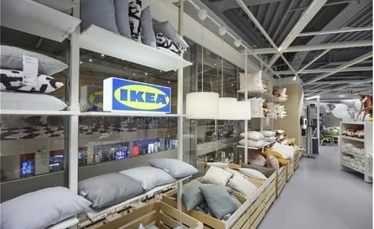 Η νέα παπουτσοθήκη της IKEA που έχει τραβήξει όλα τα βλέμματα