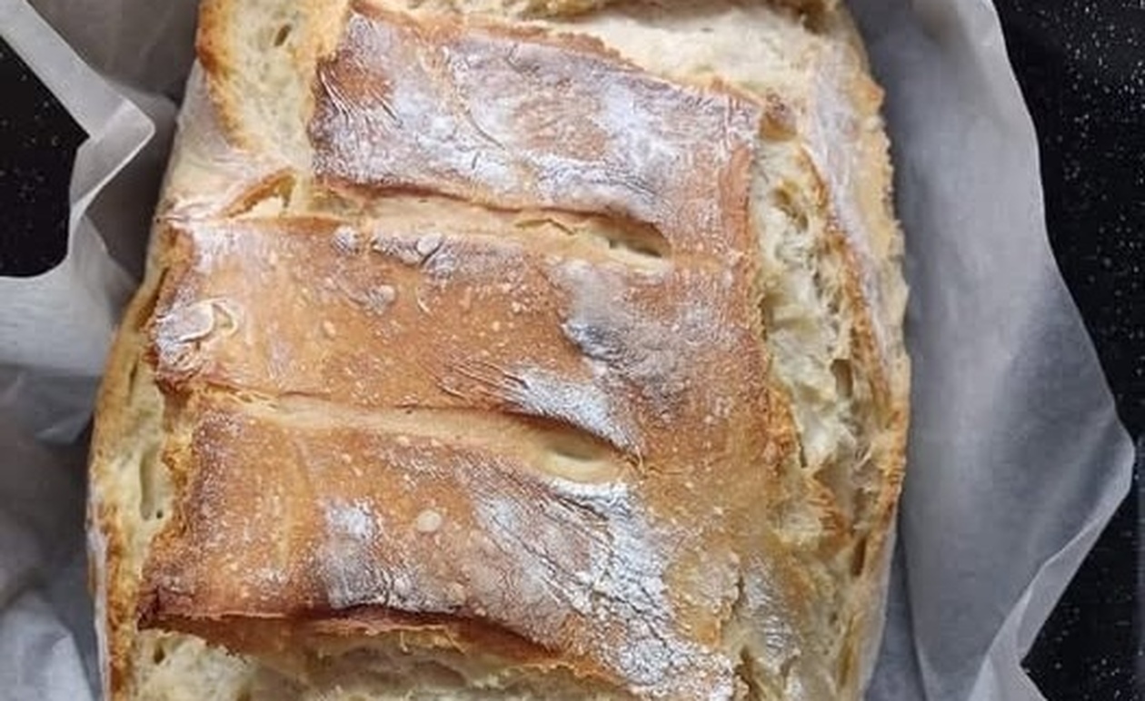 Το πιο εύκολο σπιτικό ψωμί γάστρας (χωρίς ζύμωμα)